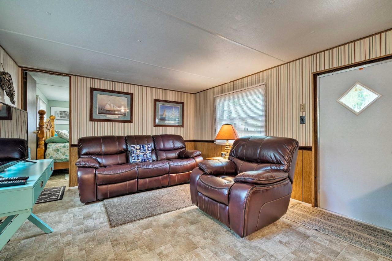 Cabin With Fire Pit, Walk To Steinhatchee River! Exterior photo